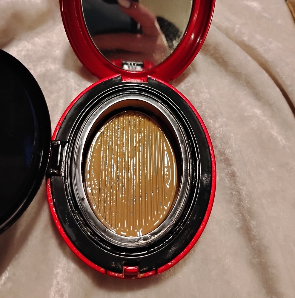 TIRTIR Red Compact Case - Picture 7 of 7